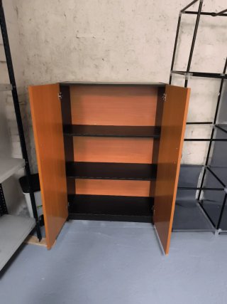 Mueble auxiliar madera y plástico