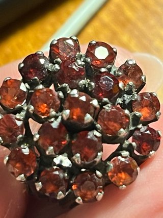 Anello Argento Antico con Granati Rossi
