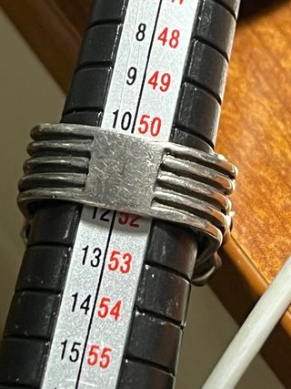 Anello Argento Antico con Granati Rossi