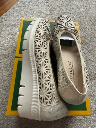 Zapatos piel Pitillos Beige Talla 38