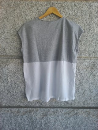 Camiseta Stradivarius. Talla M.