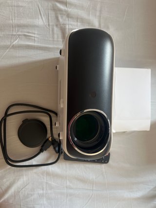 Proyector LED Hopvision H1 blanco y negro