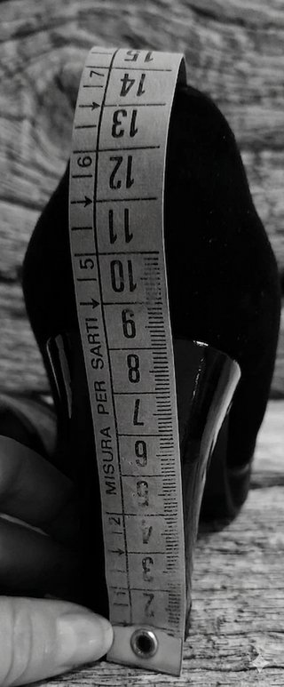 Scarpe con tacco del brand "Confort" in vera pelle