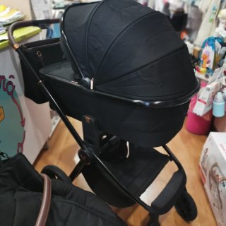 Carro Muuvo Negro