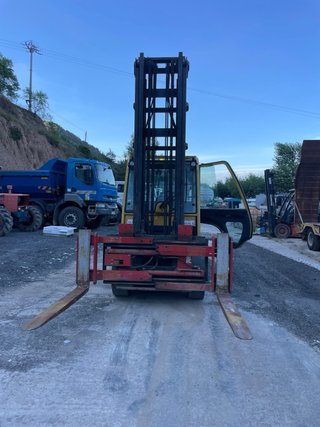Carretilla elevadora hyster 5,5 tonelada 7300horas