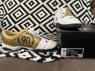 Nike Total 90 SP Oro Metálico