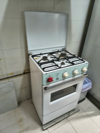 Cocina de gas blanca