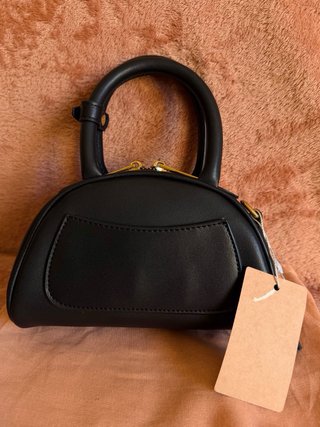 Borsa Miu Miu Nero e Oro Elegante