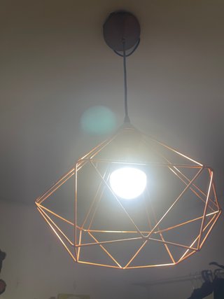 Lámpara colgante geométrica color cobre