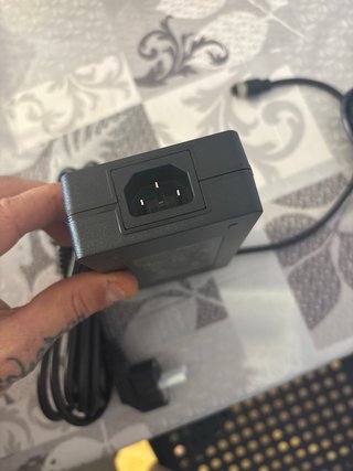 Cargador Adaptador Original Keerda 19V 6.32A 120W