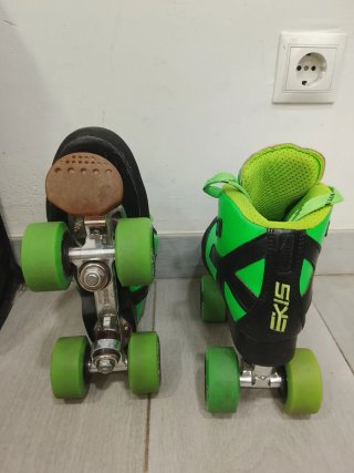 Equipo de hockey: patines, guantes y más...