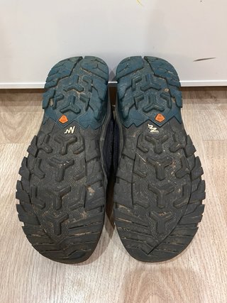 Zapatos de montaña Talla 36.