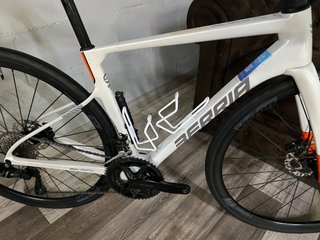 BERRIA BELADOR CARBON 105 G5101