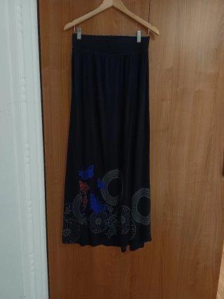 Falda Larga Desigual Estampada Talla M