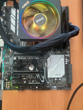 Ryzen 7 3700x + placa base x370 pro +16gb ram ddr4