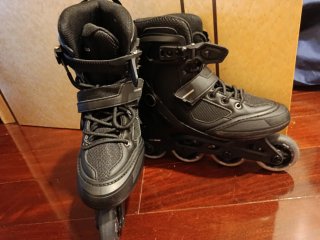 Patines en línea negros talla 38