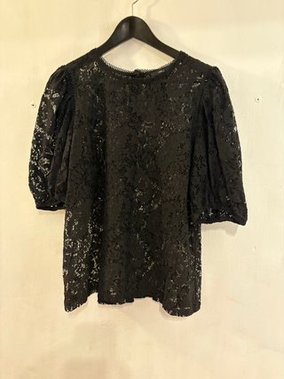 Blusa encaje negra manga corta Talla S
