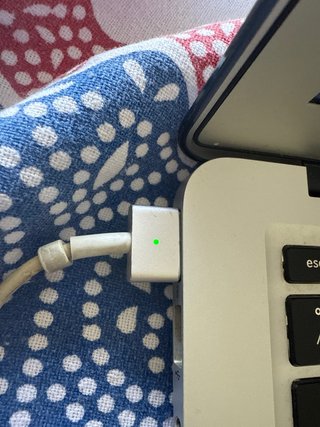 MacBook Air 13” 2015 i5 4GB 128GB