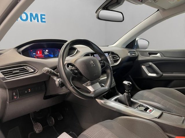 Peugeot 308 5p Active Pack PureTech 110 S&S (2021)