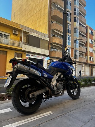 Suzuki V-Strom 650