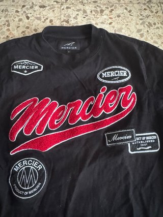 Camiseta Mercier Negra y Roja