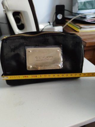 Neceser Oriflame Negro Pequeño