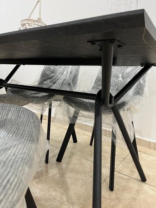 MESA DE COMEDOR DE CERÁMICA PERFECTA