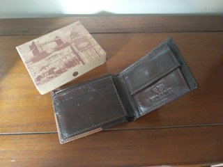 Cartera de piel para hombre