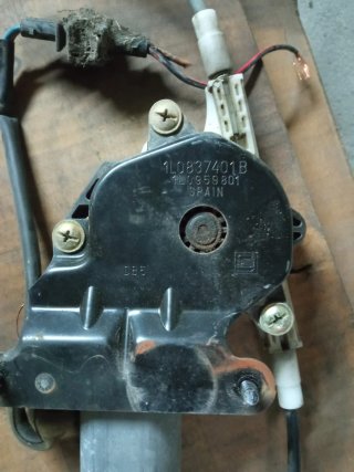 Elevalunas delantero Seat Skoda Grupo Vag