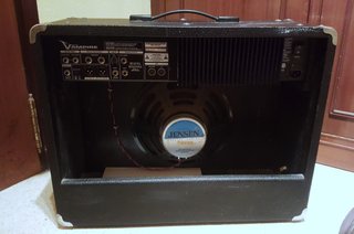 Amplificador Behringer Vampire LX210 Guitarra