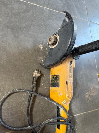 Radial Dewalt