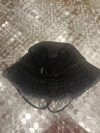Jacquemus Bucket Hat Nero Denim Sfrangiato
