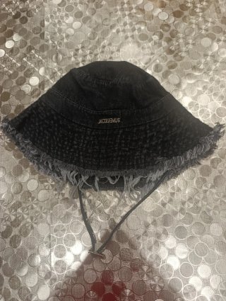 Jacquemus Bucket Hat Nero Denim Sfrangiato