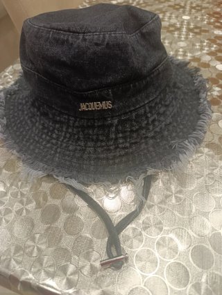 Jacquemus Bucket Hat Nero Denim Sfrangiato