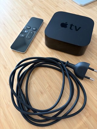 Apple TV HD 32GB + Mando Original | Impecable