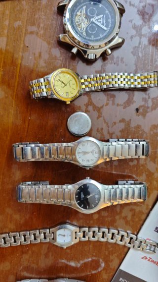 Lotto vari orologi uomo donna leggi descrizione