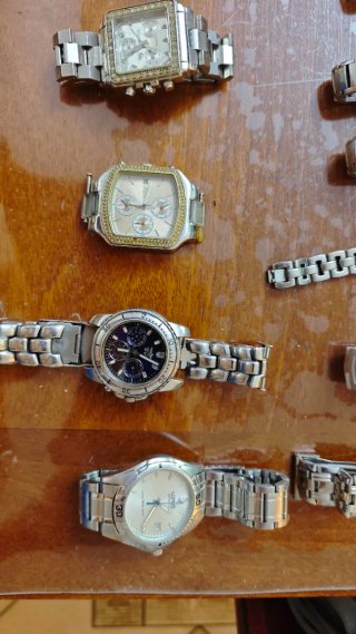 Lotto vari orologi uomo donna leggi descrizione
