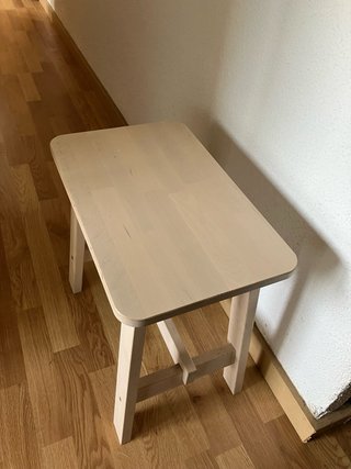 Taburetes de madera Ikea