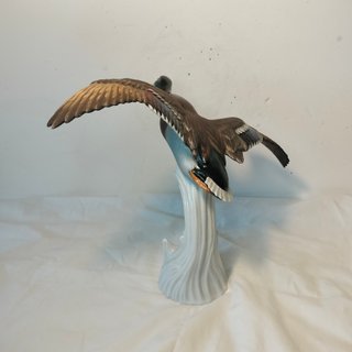 Figura Porcelana- Martinu- Pato en vuelo 21 cm
