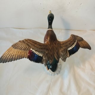 Figura Porcelana- Martinu- Pato en vuelo 21 cm