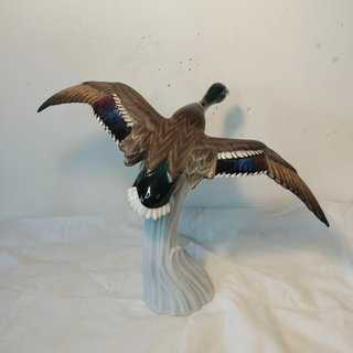 Figura Porcelana- Martinu- Pato en vuelo 21 cm