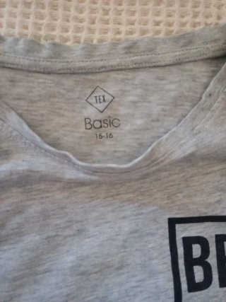 Camisetas Basic grises y multicolor talla niño