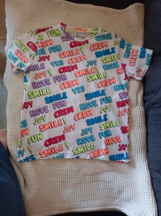Camisetas Basic grises y multicolor talla niño