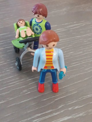 Playmobil Familia con Carrito Bebé