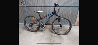 Bicicleta Trek Negra y Azul