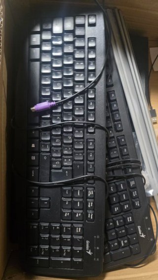 Teclado PC básico antiguos