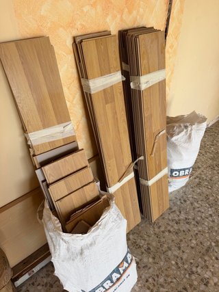 Tarima flotante madera usada