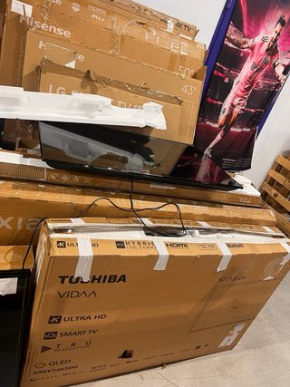 Lote de TVs pantalla rota