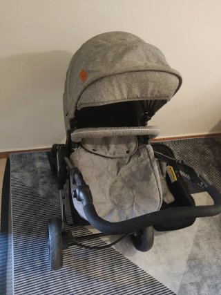 Passeggino grigio