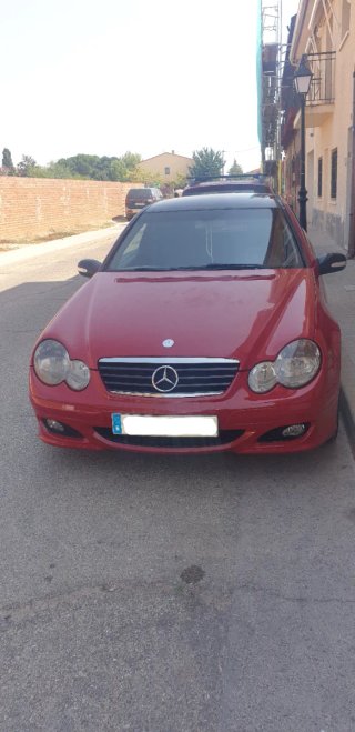 Mercedes-Benz Clase C 2004